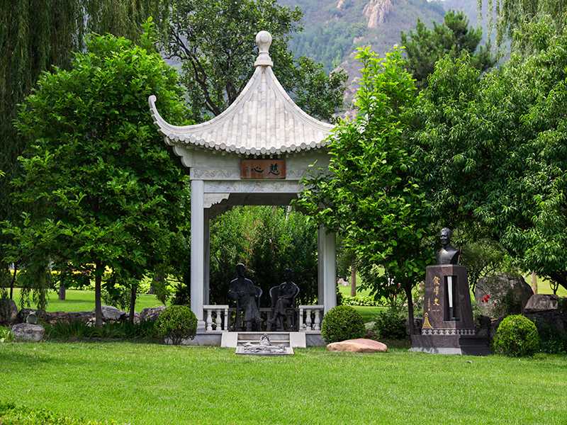 昌平天寿公墓的军魂园怎么样？军魂花园的价格是多少？